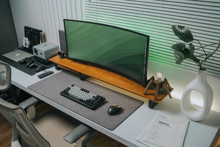 Simple Tips for Organizing Your Home Workspace to Boost Productivity